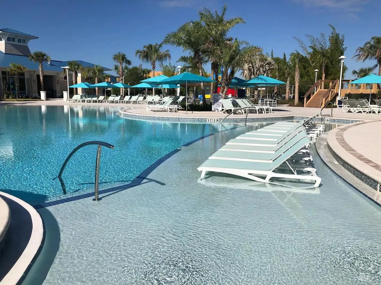 Relax In Style With Private Pool, Bbq And More Davenport 0*,