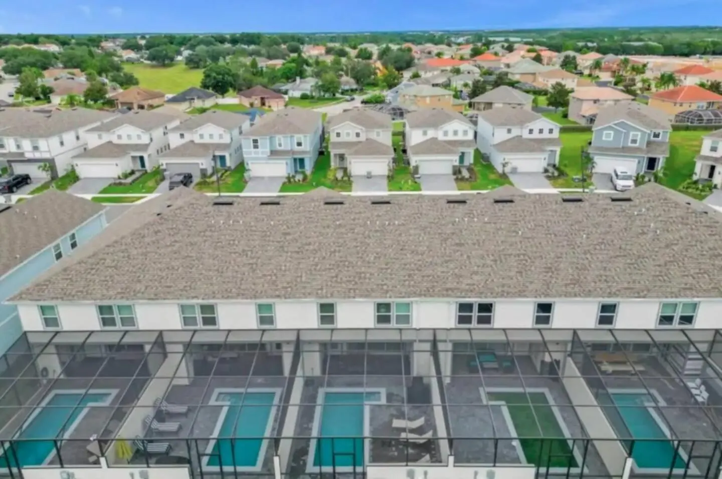 Relax In Style With Private Pool, Bbq And More Davenport